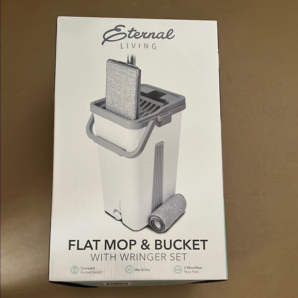 Gray Flat Mop & Bucket with Wringer Set